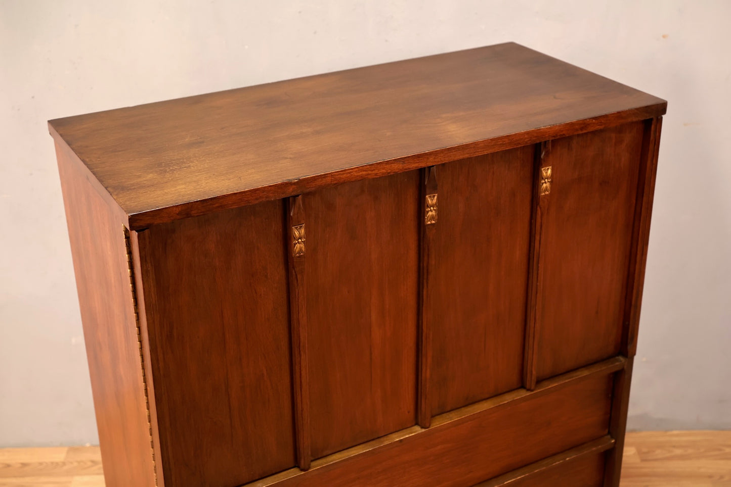 Mid Century Dark Walnut 5-Drawer Bachelor's Chest