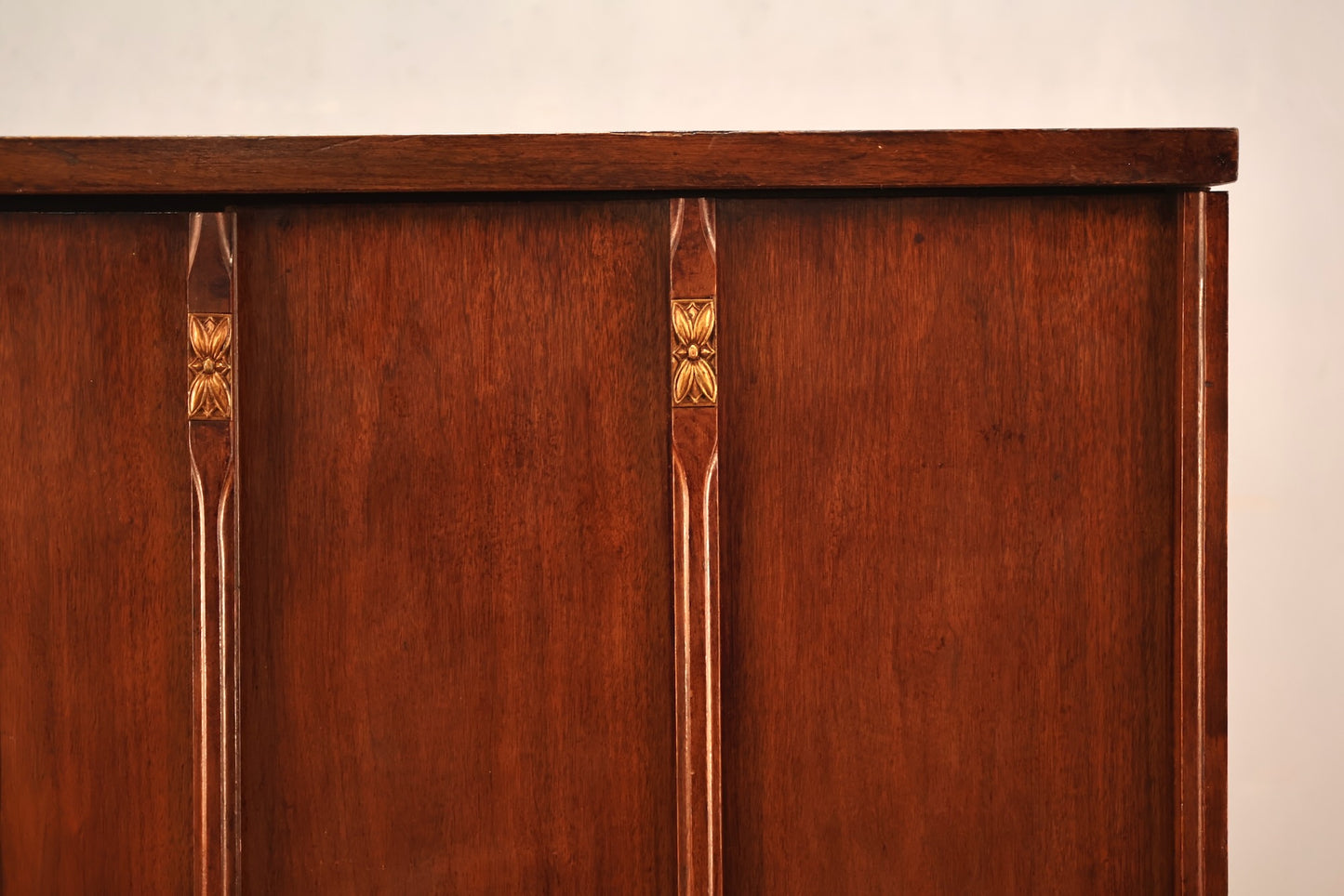Mid Century Dark Walnut 5-Drawer Bachelor's Chest