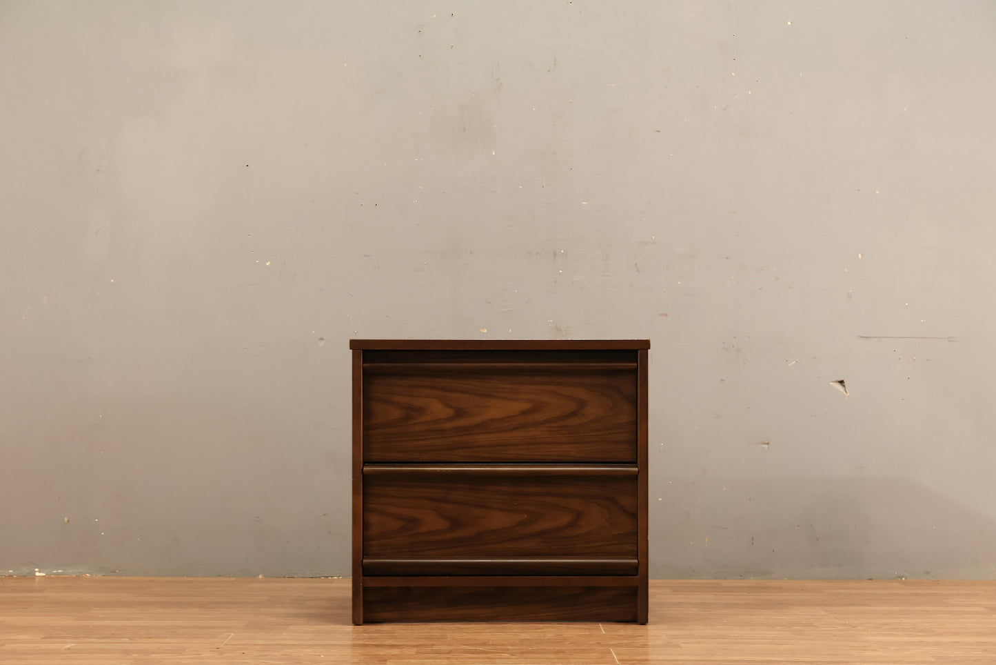 Bassett Laminate 2-Drawer Nightstand