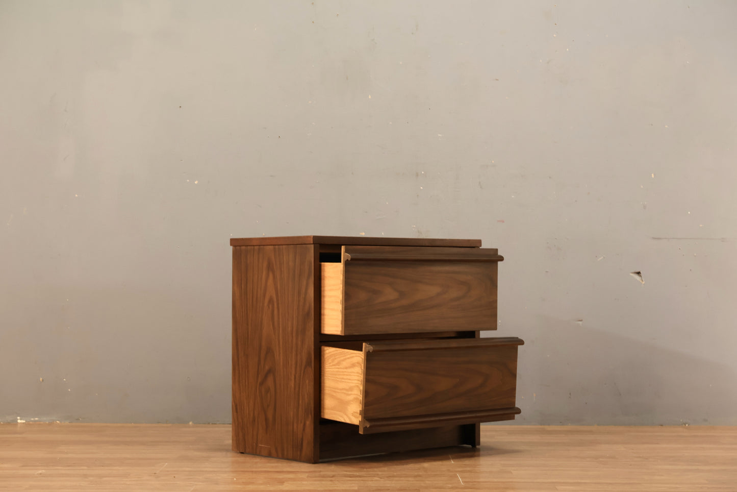 Bassett Laminate 2-Drawer Nightstand