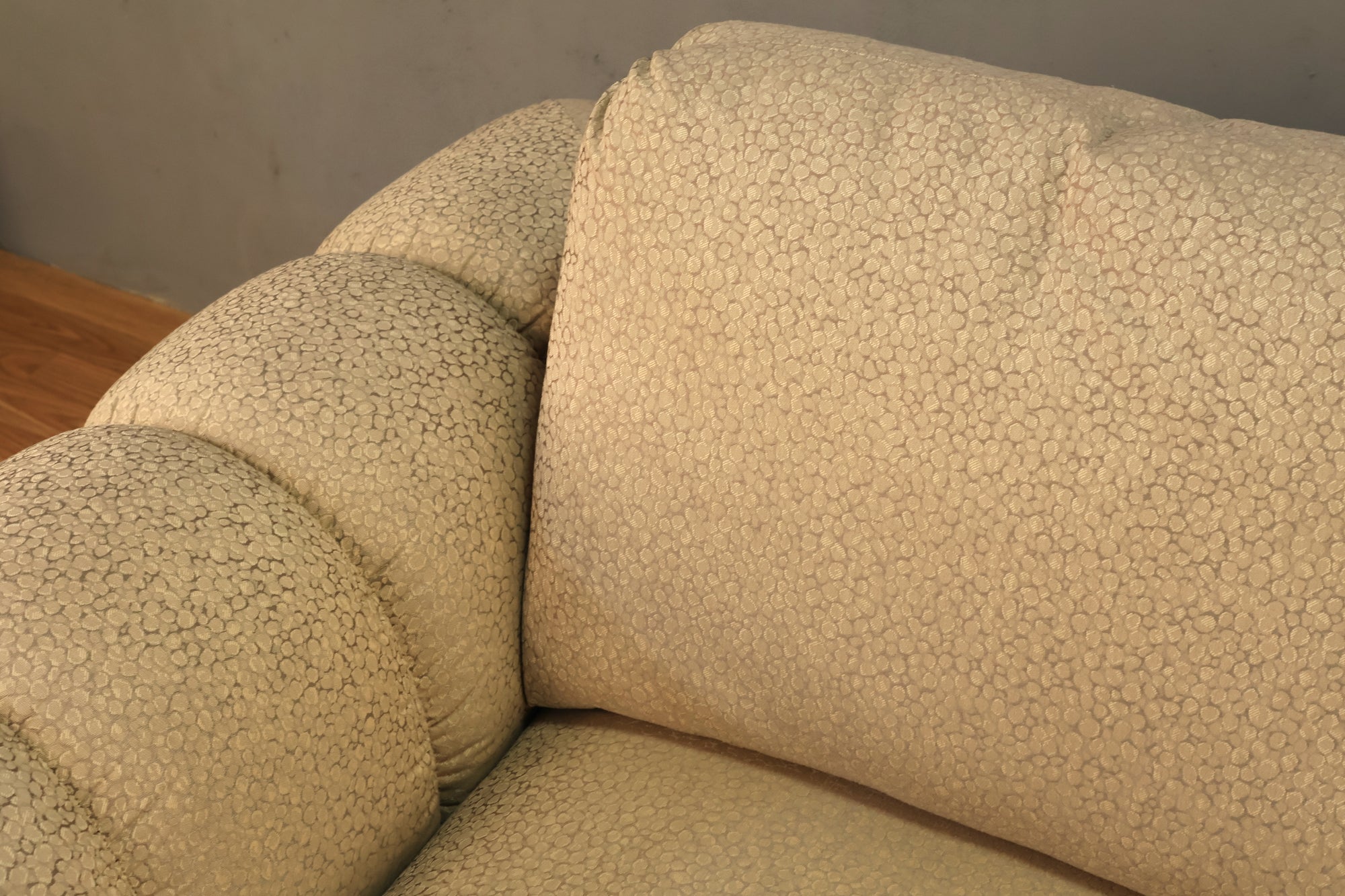 Large Ivory Pebble Sofa - ONLINE ONLY – Furnish Green