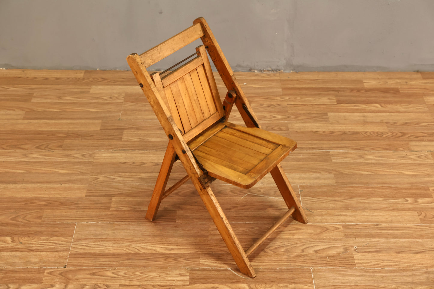 Slatted Wood Children's Folding Chair P