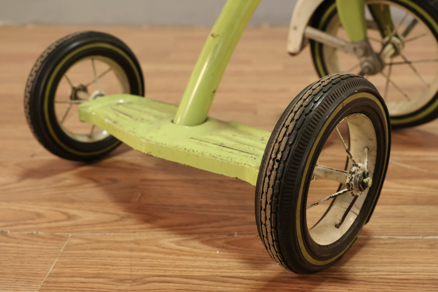 Hedstrom 1970s Lemon-Lime Tricycle