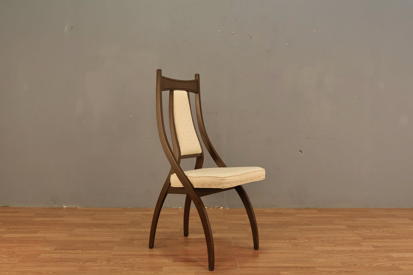 Mid Century Hourglass Ivory Side Chair