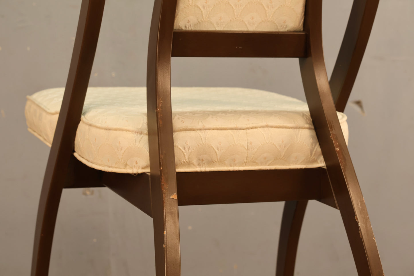 Mid Century Hourglass Ivory Side Chair
