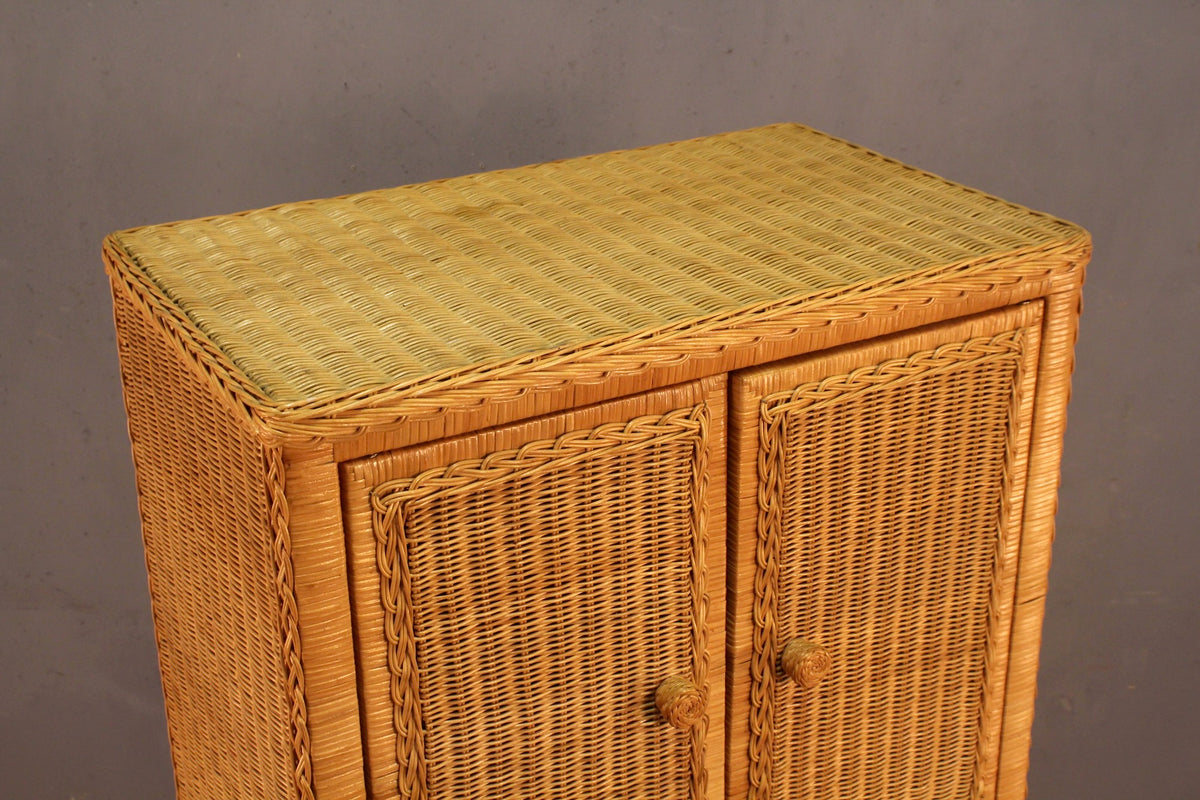 Wicker 4-Drawer Chest