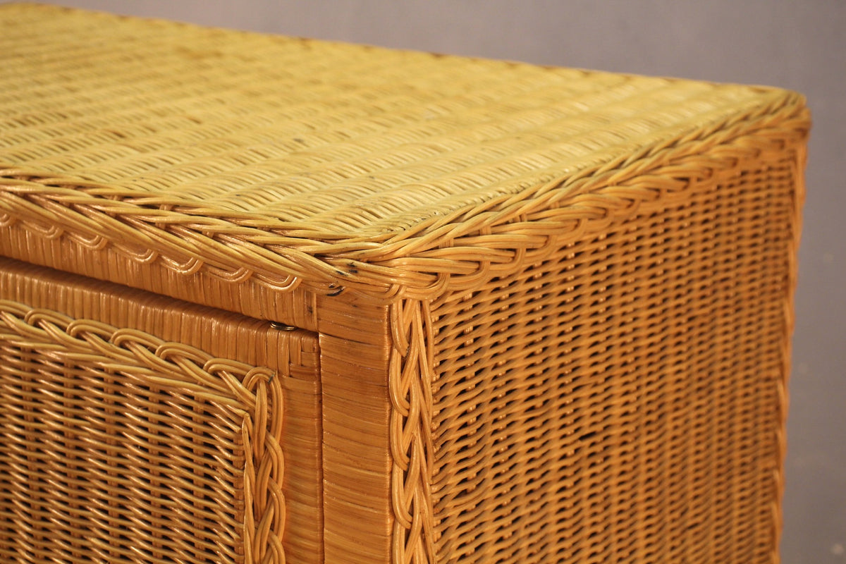 Wicker 4-Drawer Chest