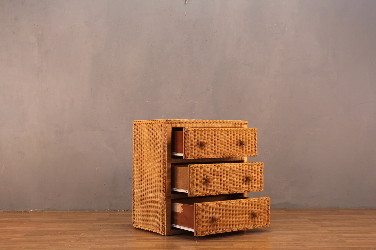 Wicker 3-Drawer Commode