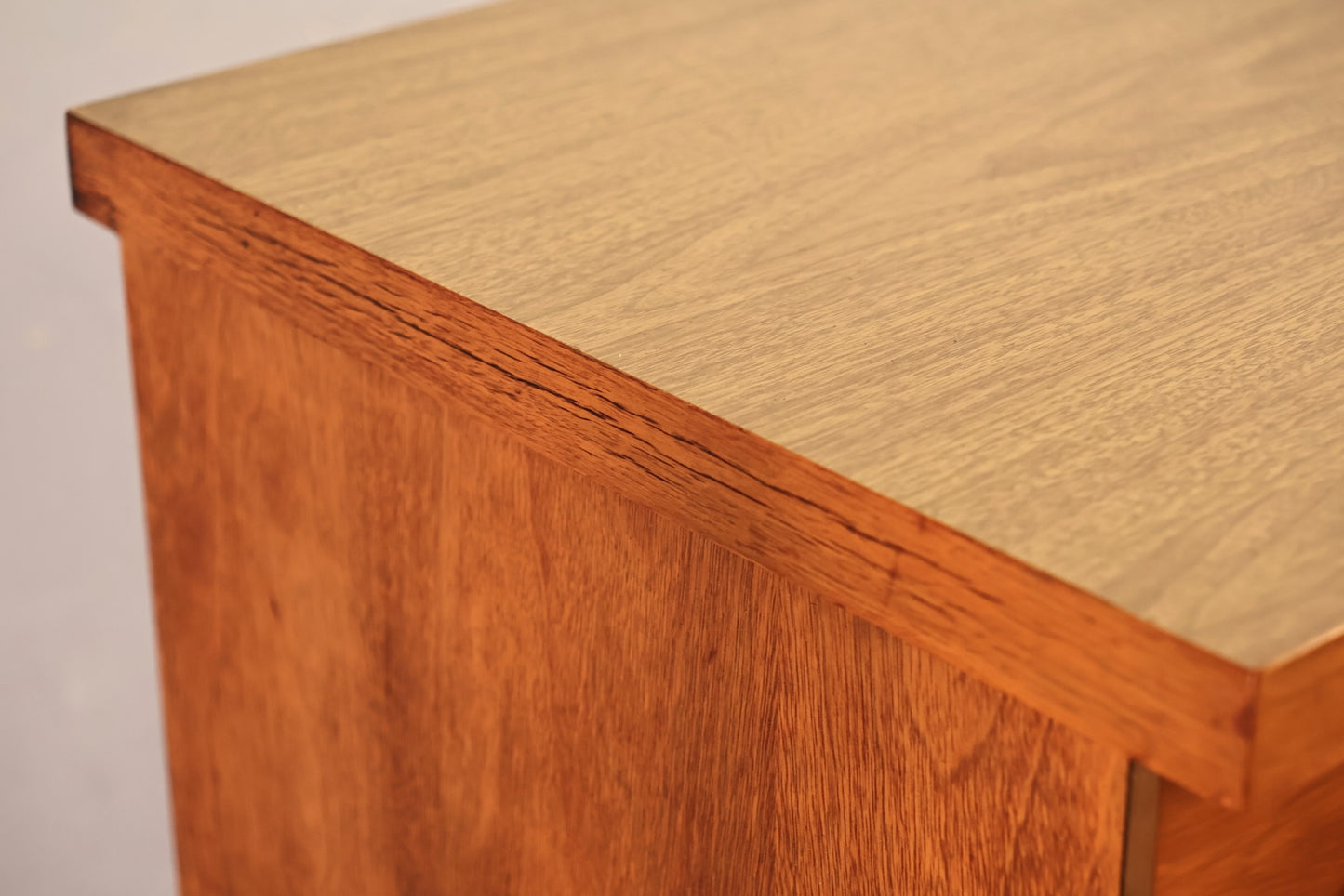 Bassett Walnut & Laminate 4-Drawer Dresser - ONLINE ONLY