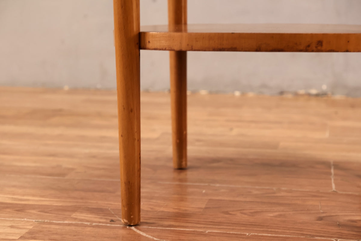 Simple Round 2-Tier Side Table