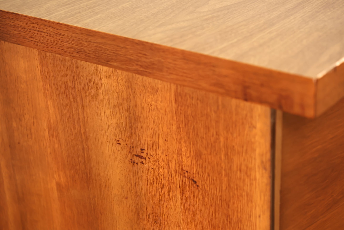 Bassett Walnut & Laminate 8-Drawer Dresser
