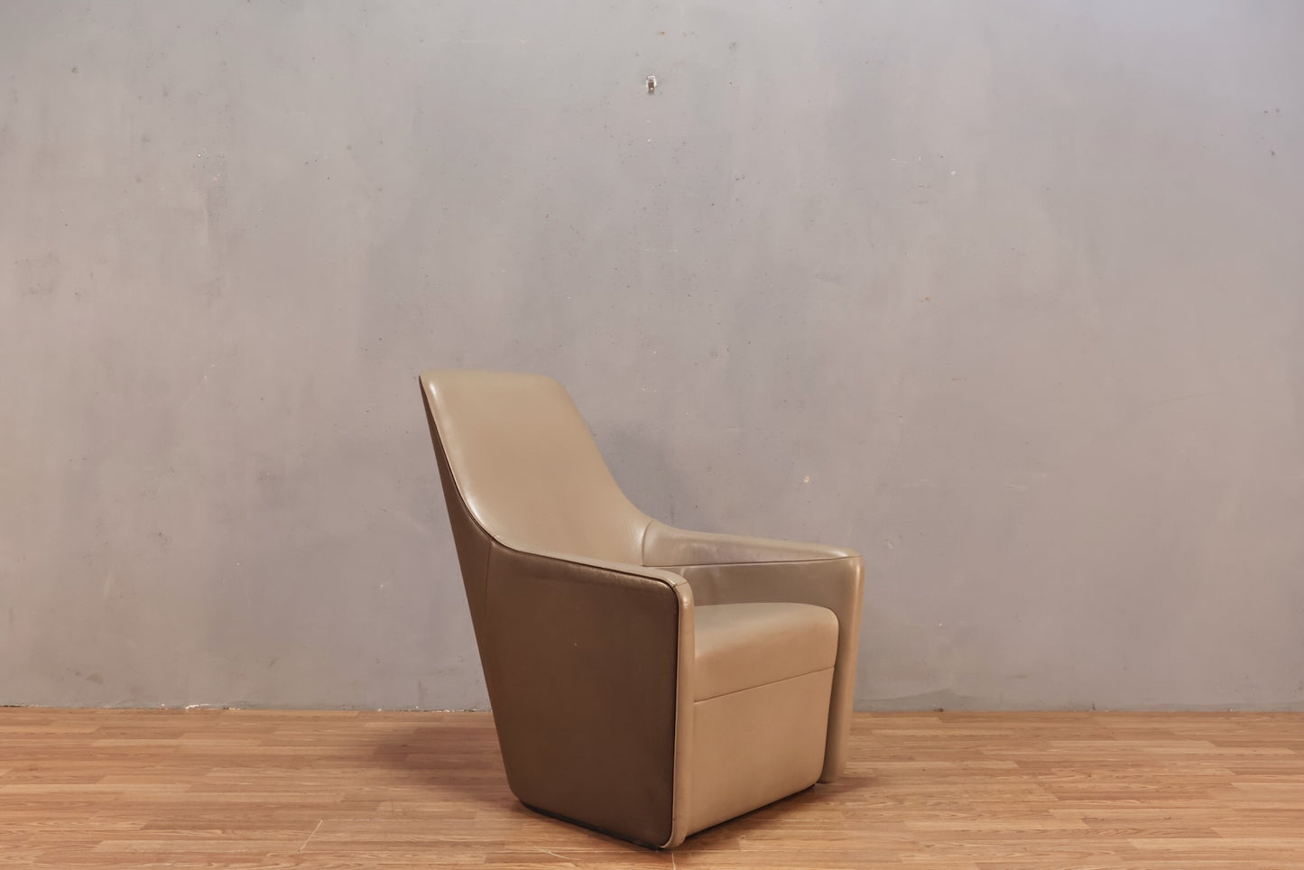 Walter Knoll Gray Leather Lounge Chair - ONLINE ONLY