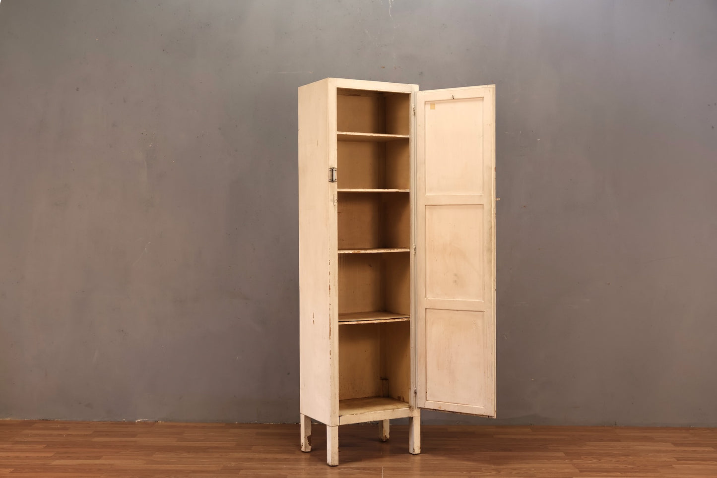 Rustic White 5-Tier Locker