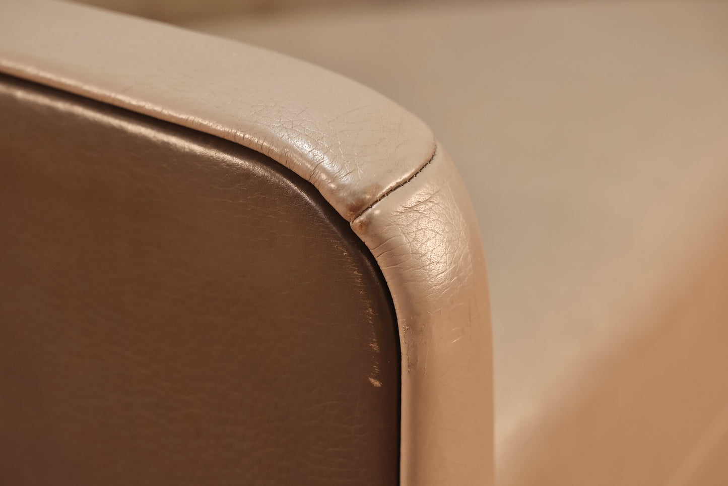 Walter Knoll Gray Leather Lounge Chair - ONLINE ONLY