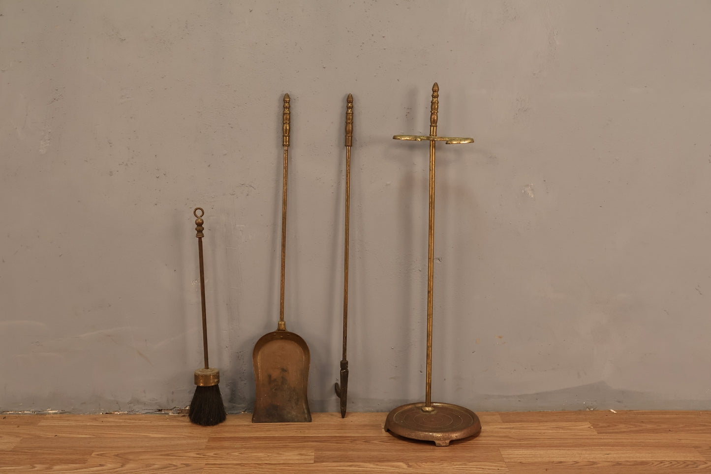 Brass 3-Piece Fireplace Set