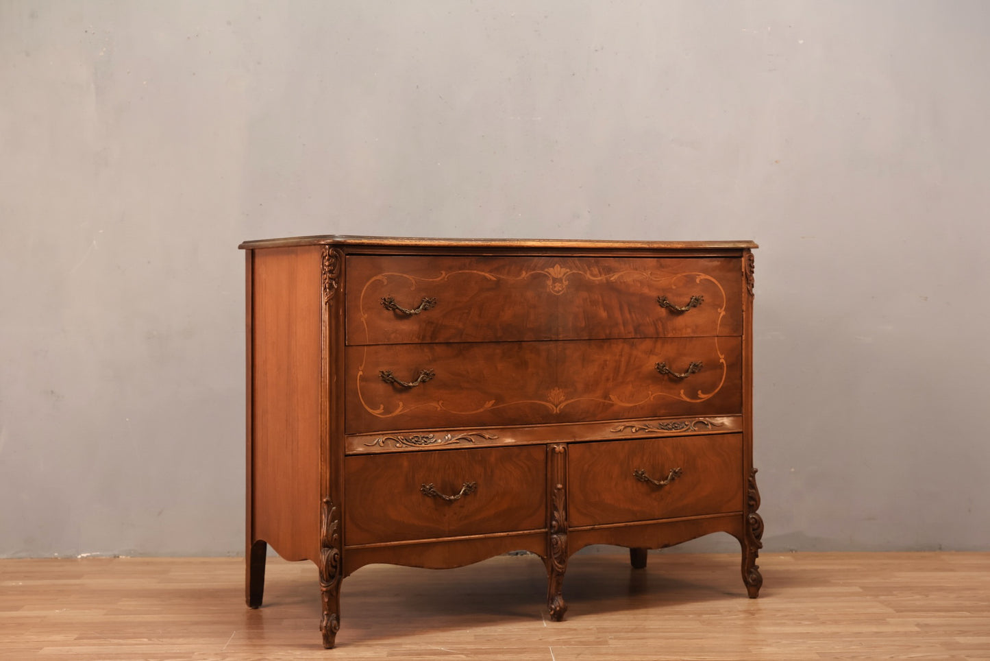 Ornate Inlaid 4-Drawer Dresser