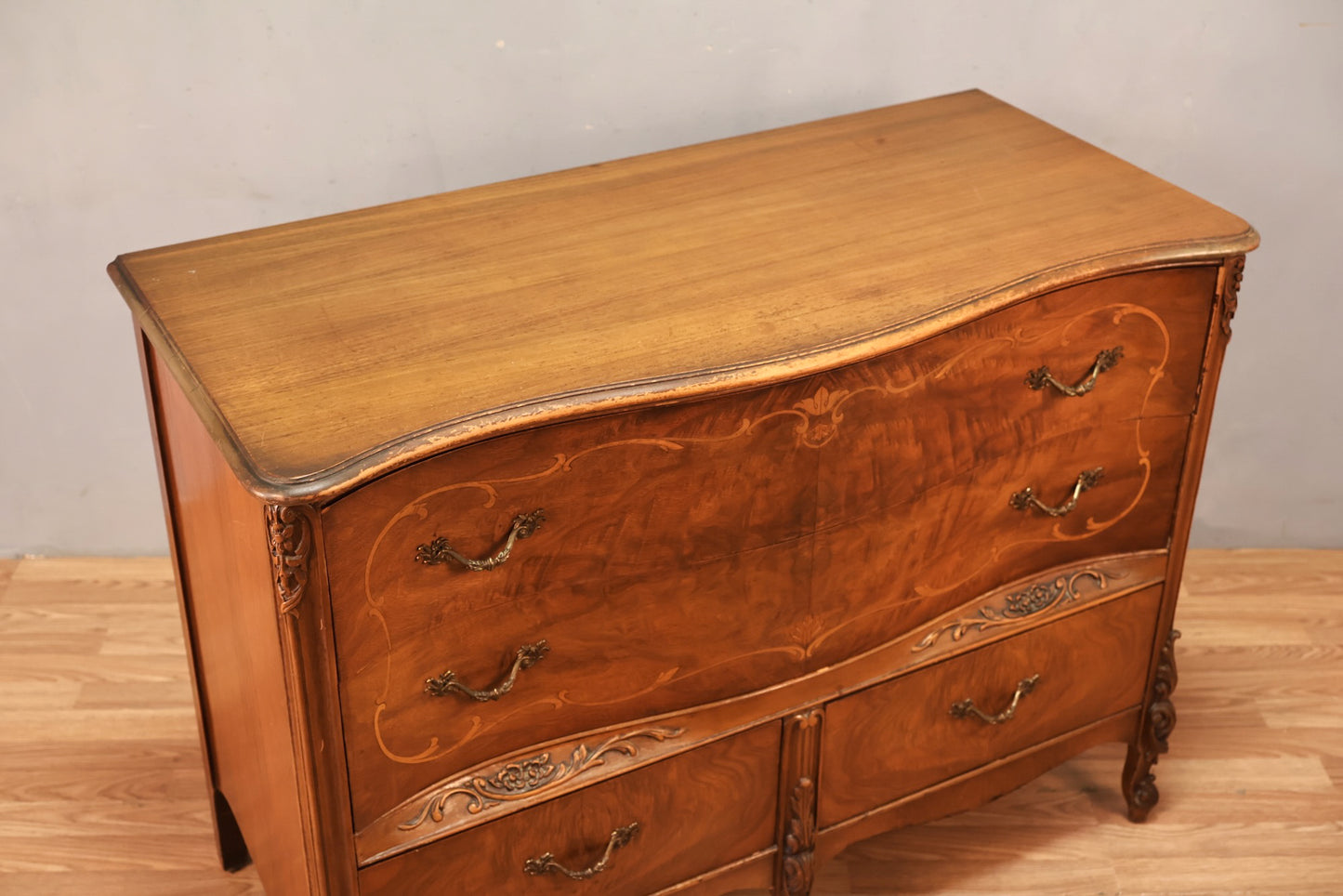 Ornate Inlaid 4-Drawer Dresser