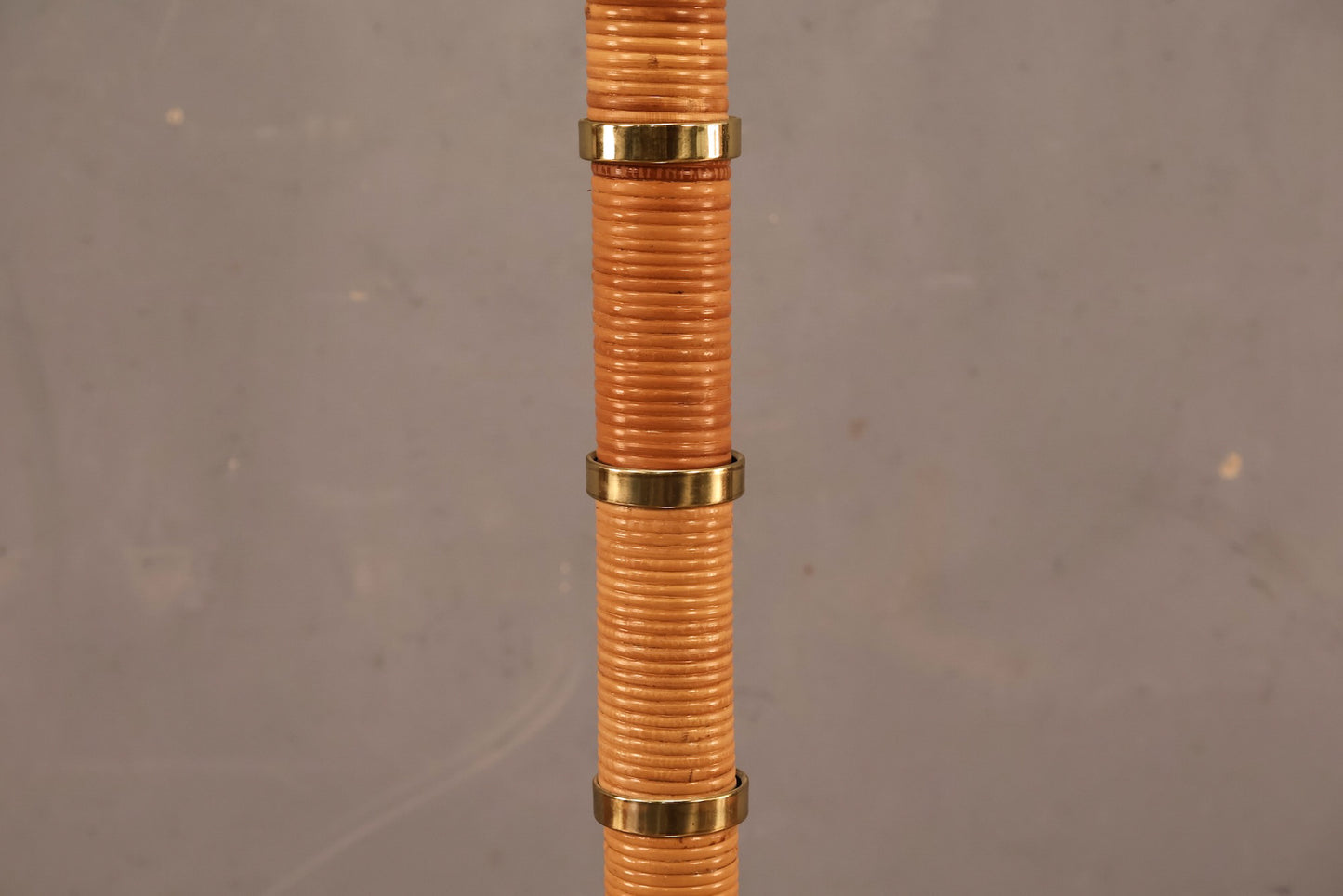 Rattan Brass & Glass Side Table Lamp
