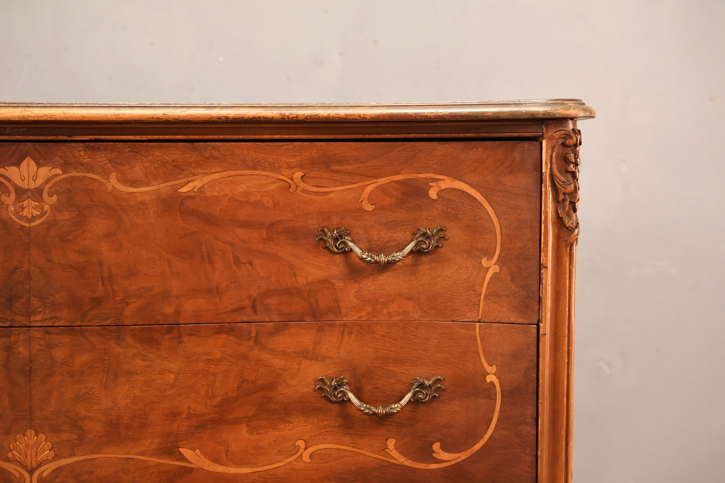 Ornate Inlaid 4-Drawer Dresser