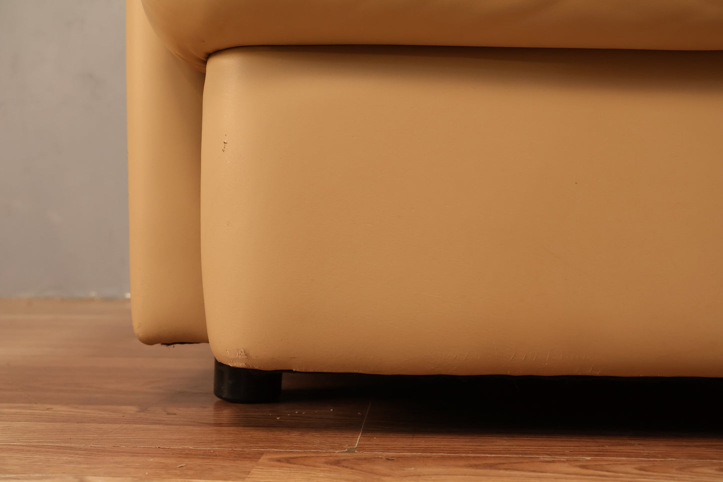 1980s Tan Leather Loveseat -ONLINE ONLY