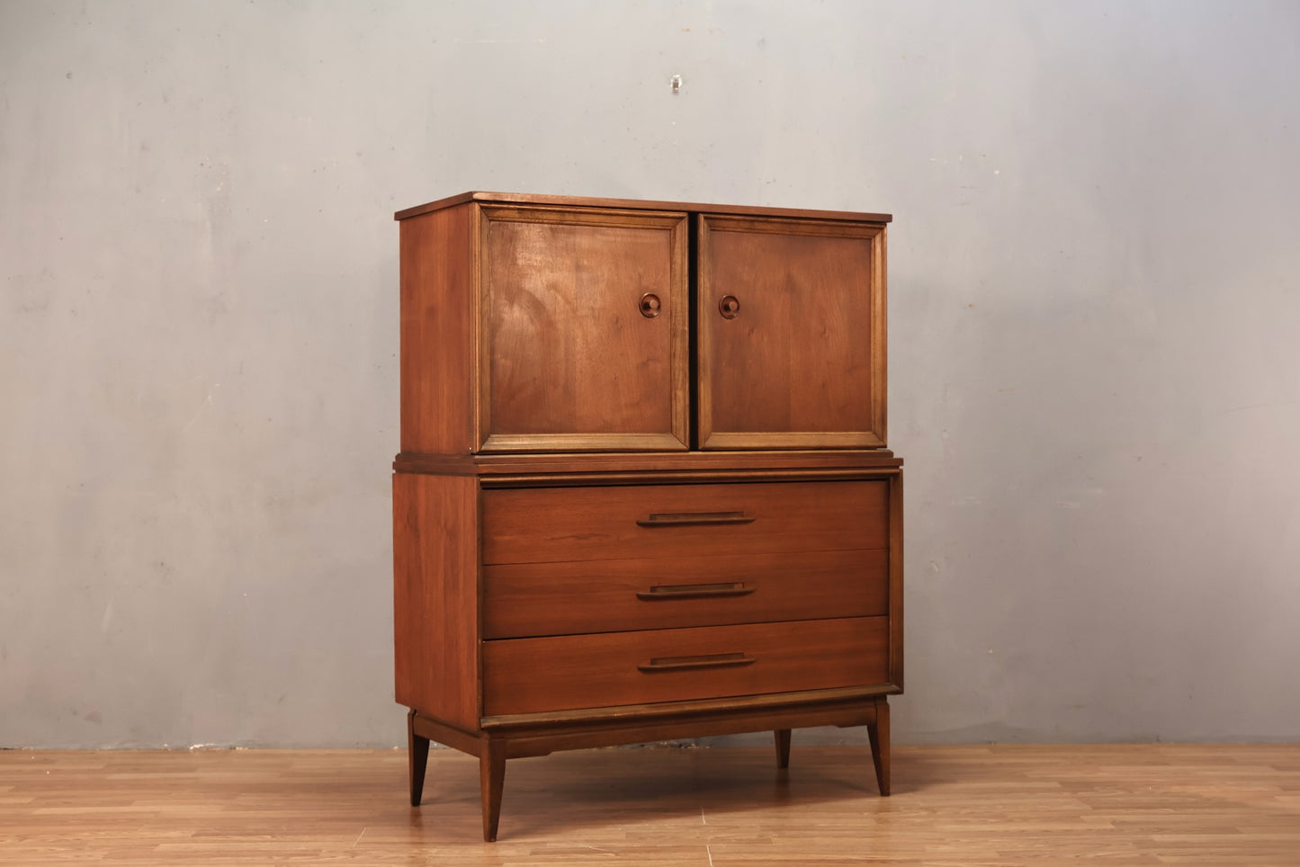 1960s Bassett "Impact" 5-Drawer Bachelor's Chest