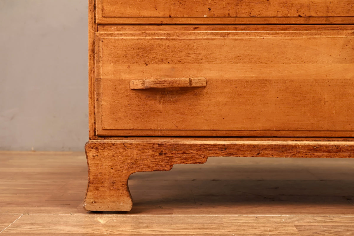 Country Pine 3-Drawer Dresser