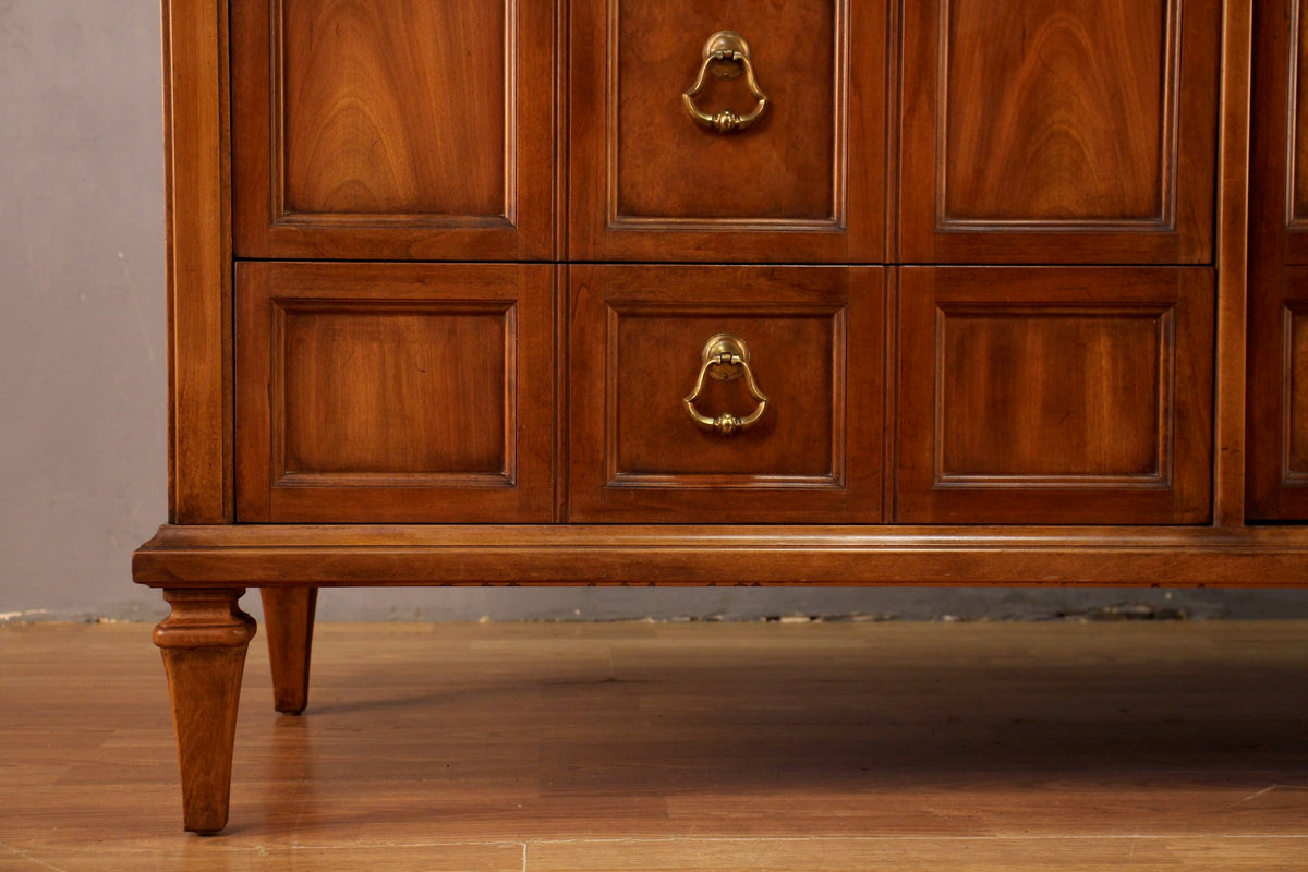 Thomasville Walnut & Burl 9-Drawer Dresser