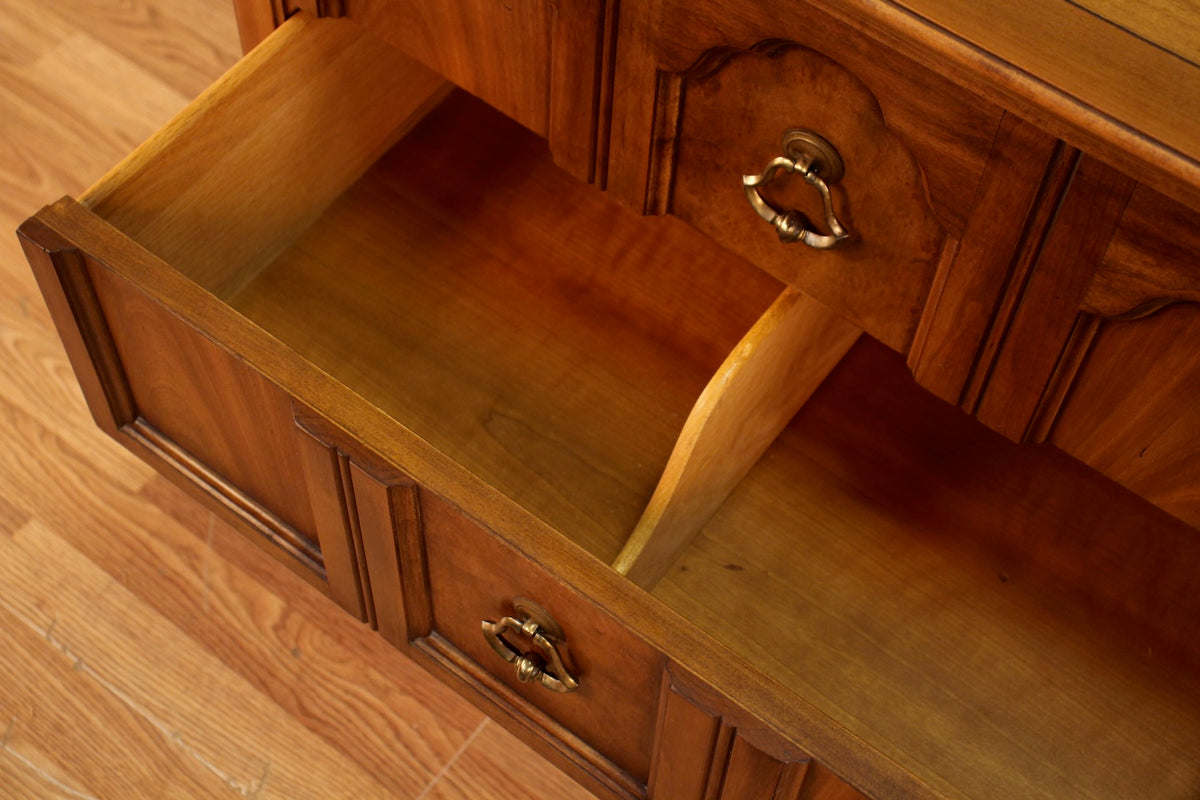 Thomasville Walnut & Burl 9-Drawer Dresser