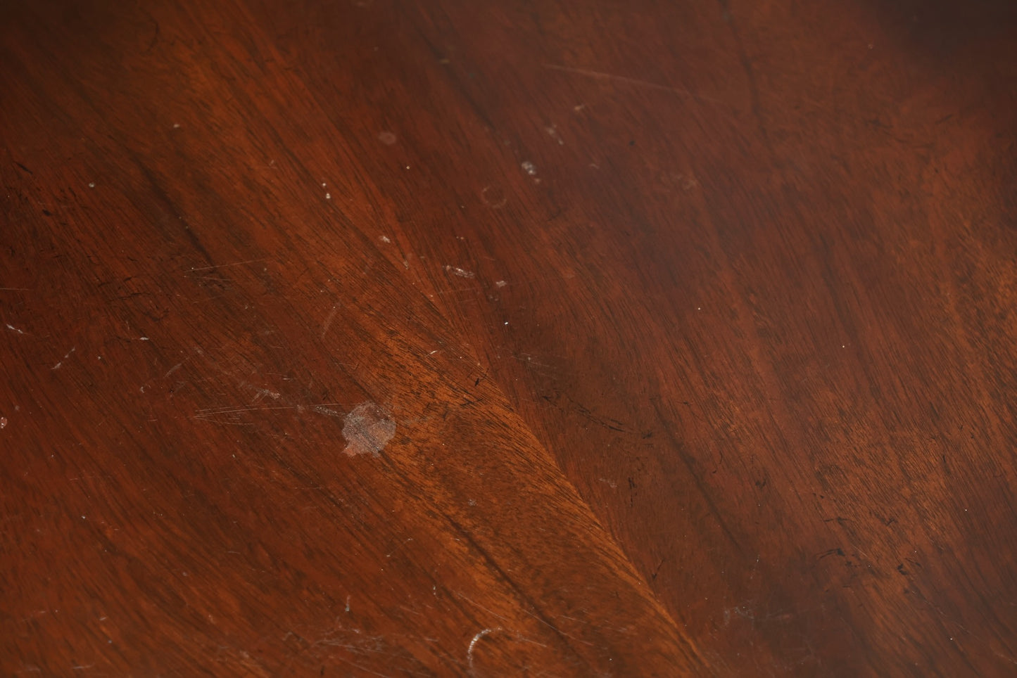 Antique Mahogany 4-Drawer Dresser
