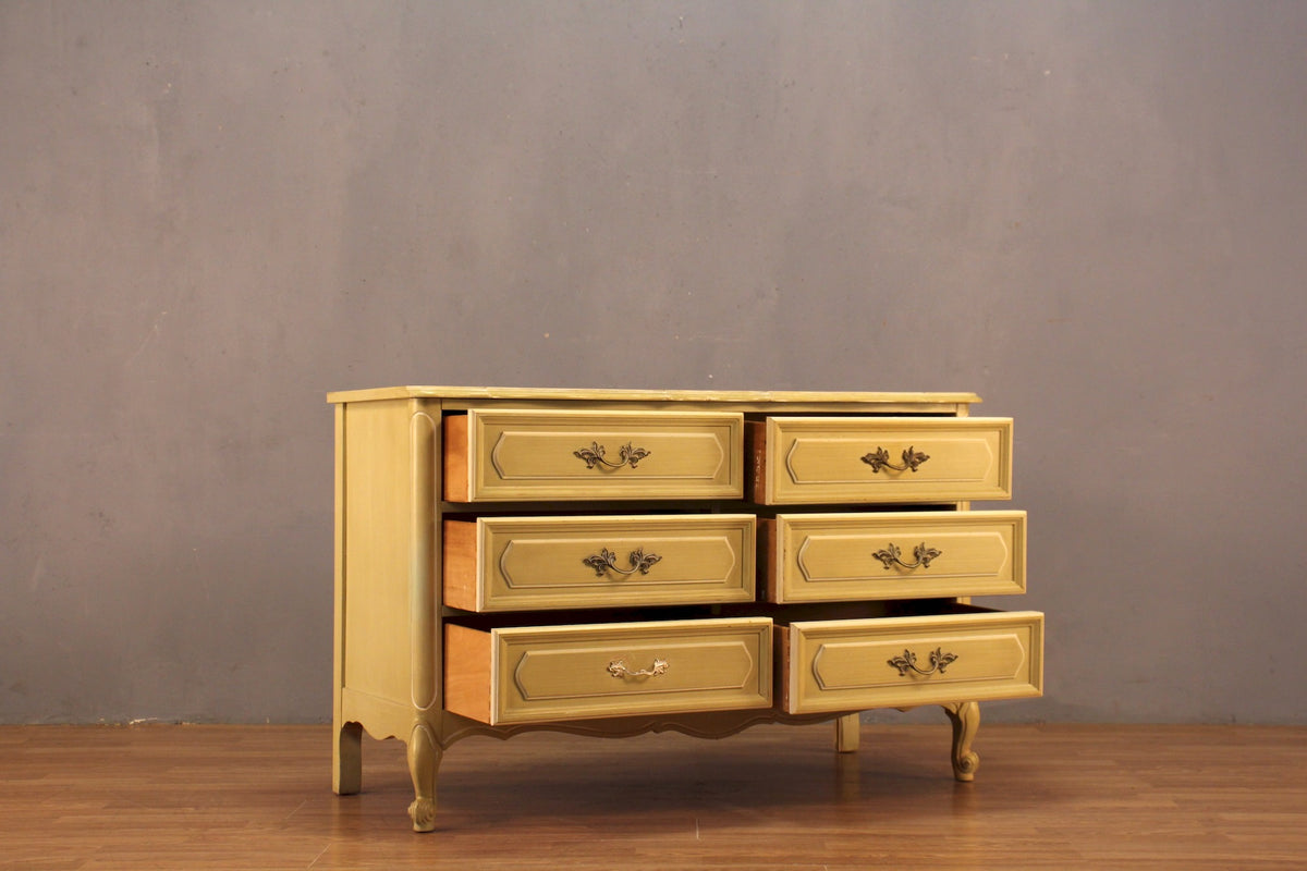 Henry Link Pistachio Provincial 6-Drawer Dresser