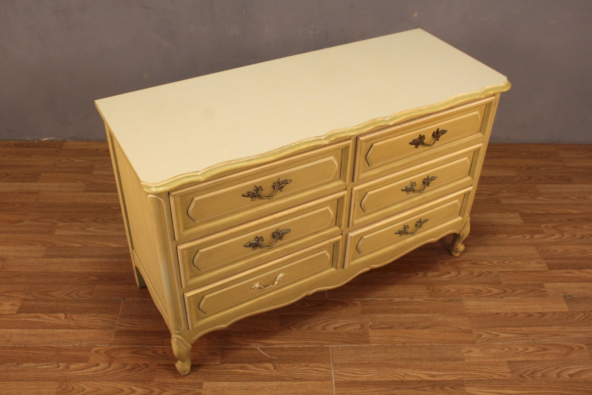 Henry Link Pistachio Provincial 6-Drawer Dresser