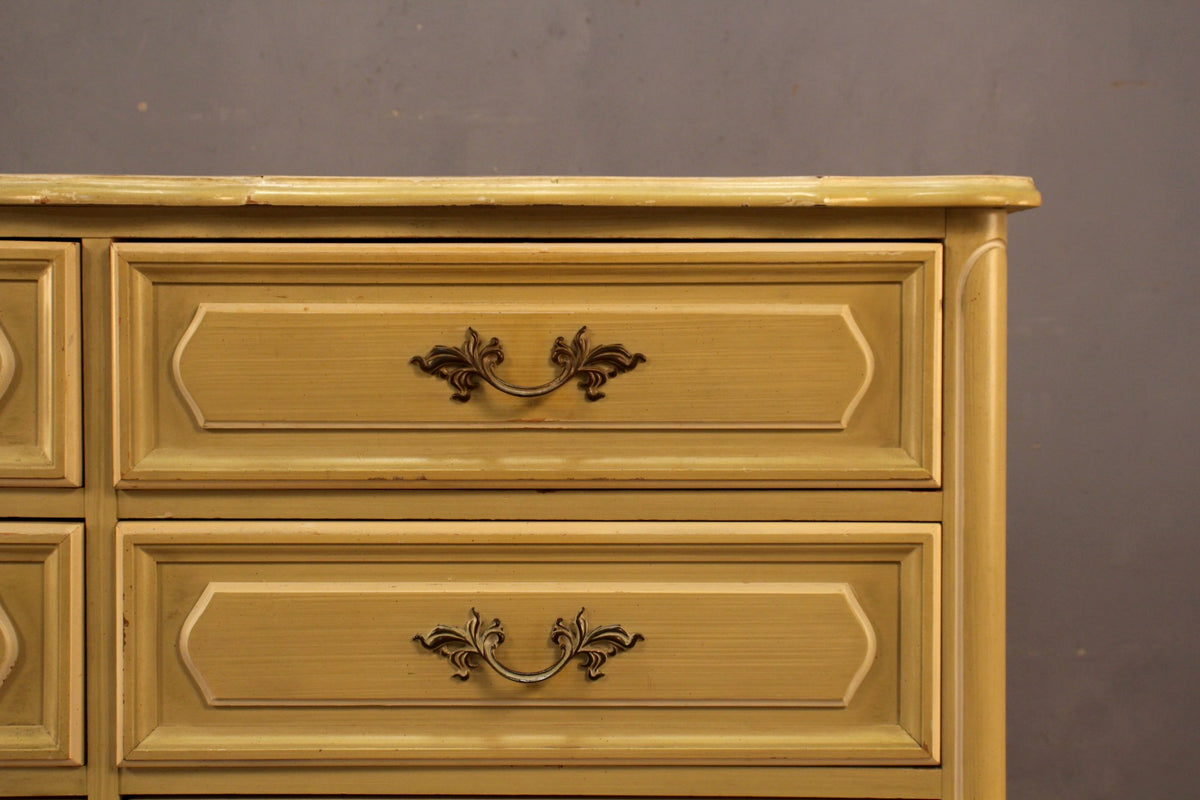 Henry Link Pistachio Provincial 6-Drawer Dresser