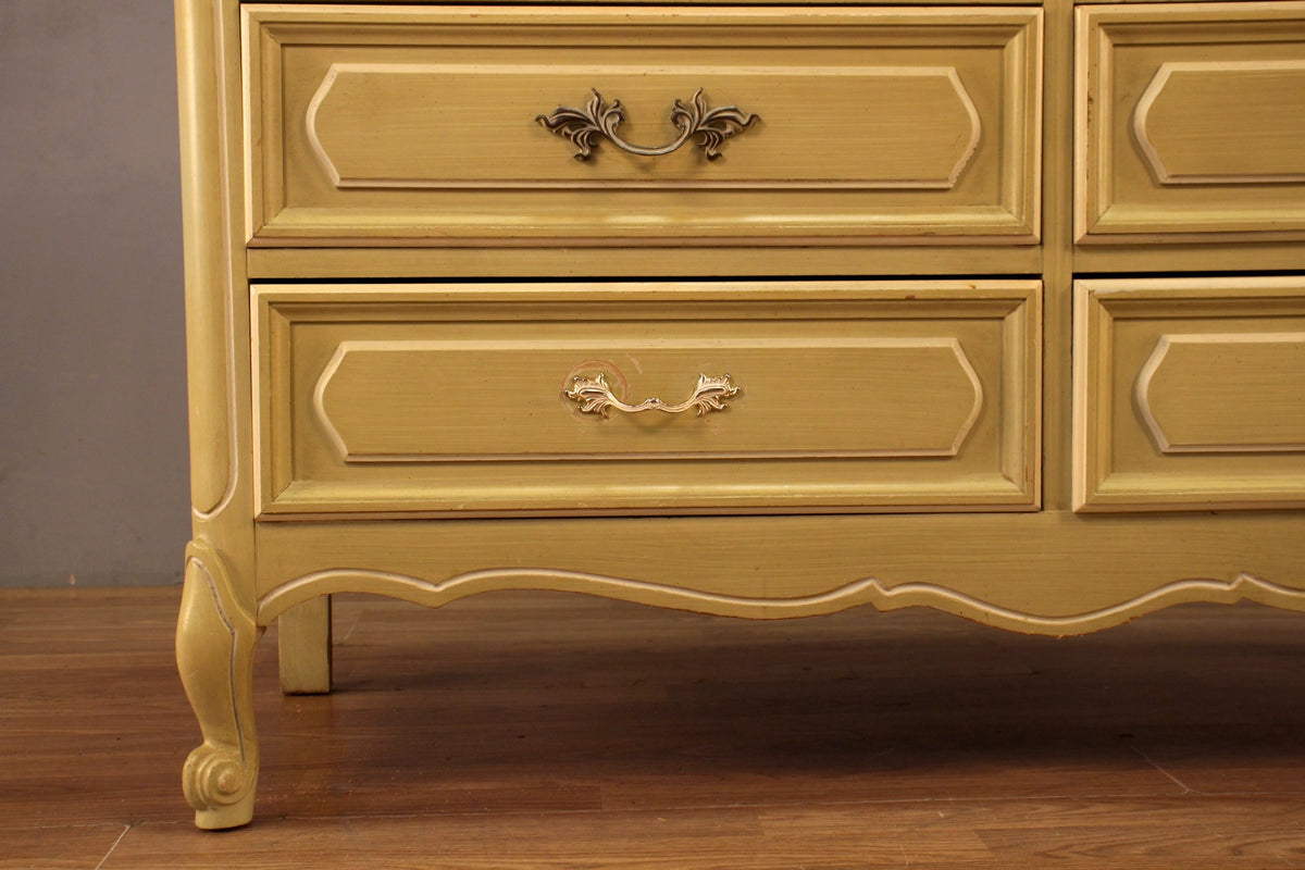 Henry Link Pistachio Provincial 6-Drawer Dresser