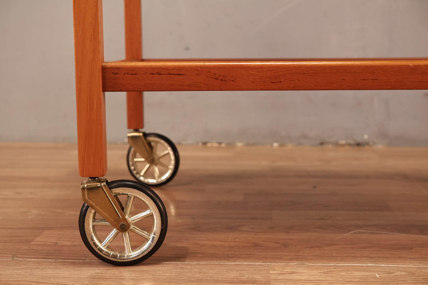 Westnofa Teak & Tile 2-Tier Bar Cart