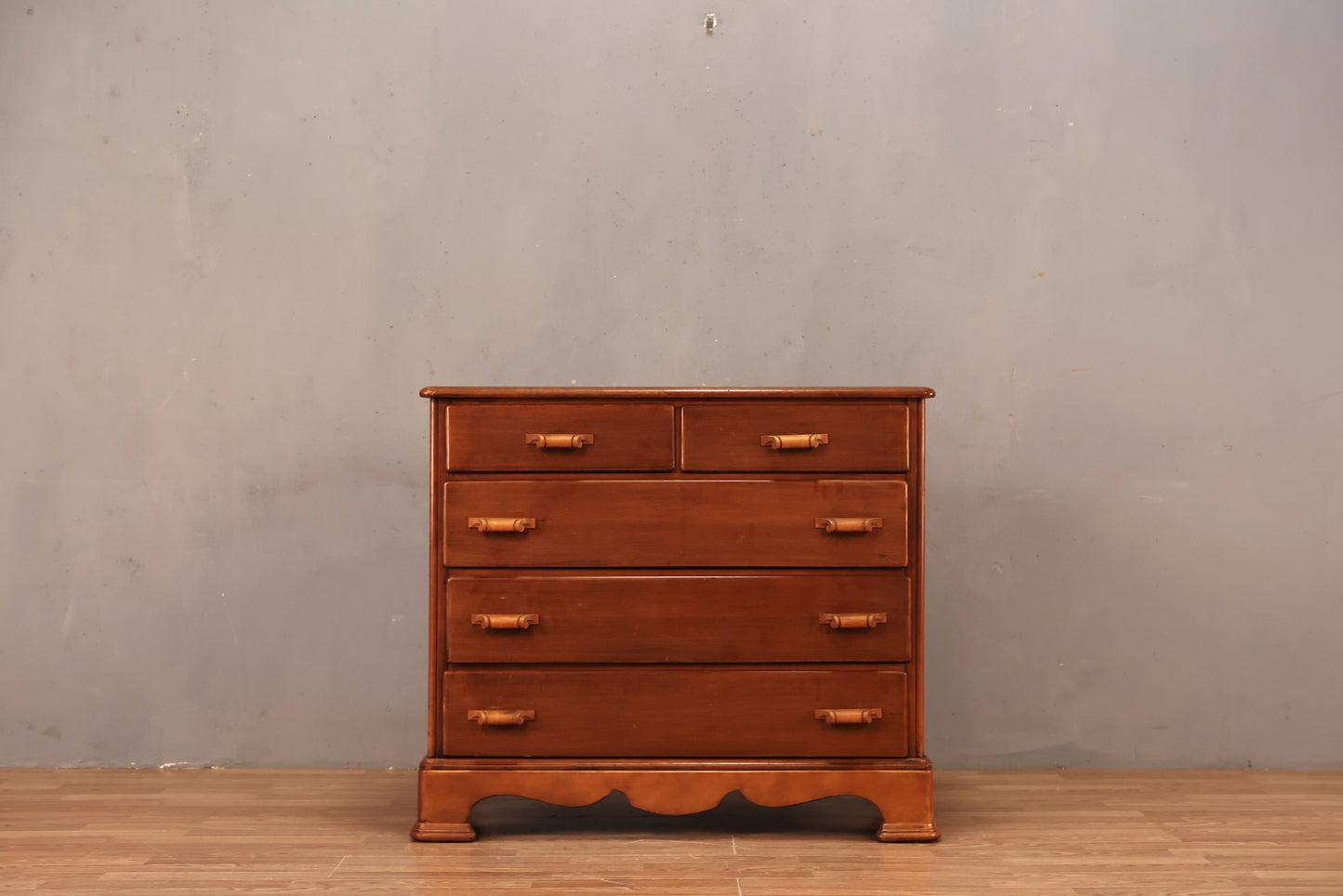 Country Maple 5-Drawer Dresser - ONLINE ONLY