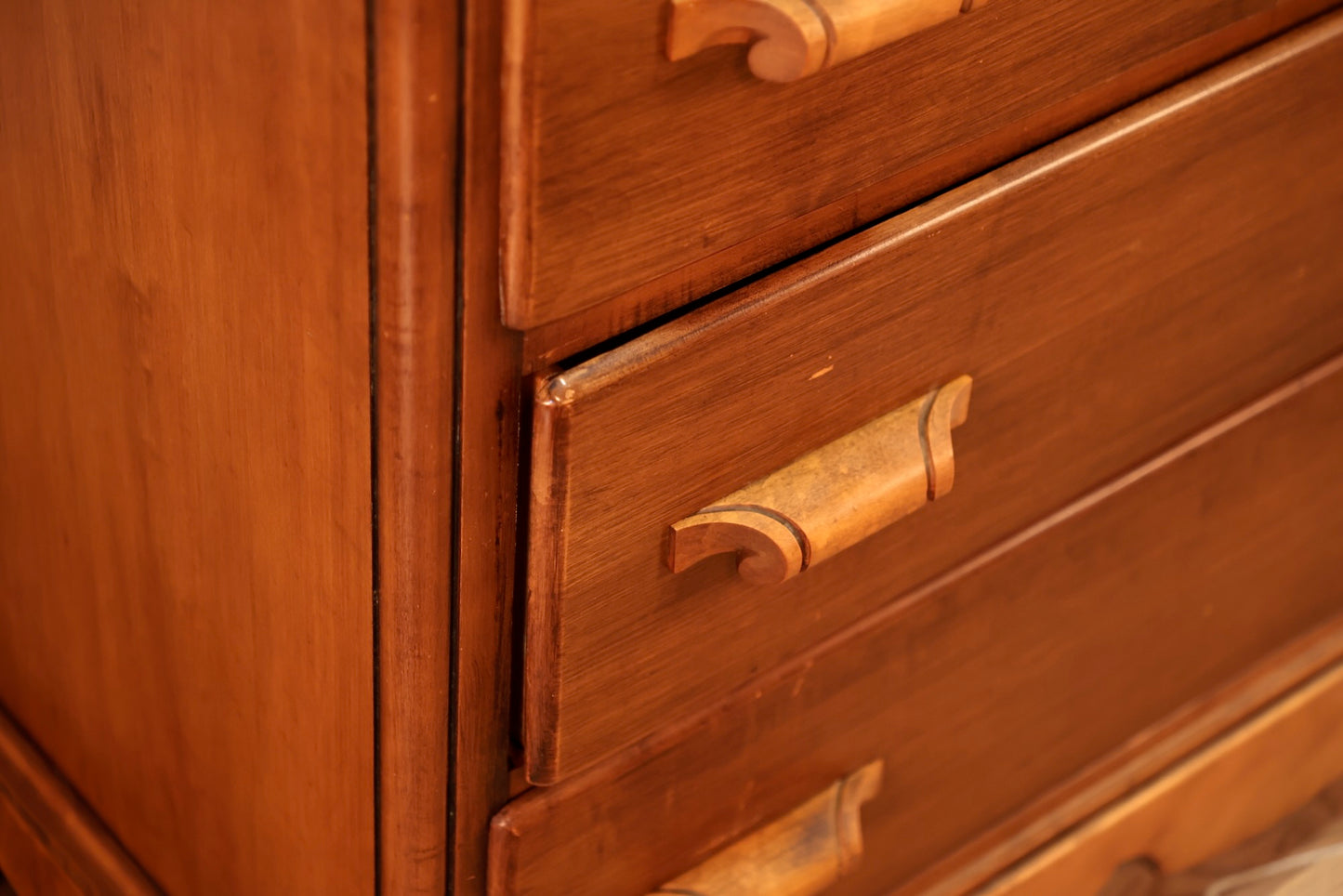Country Maple 5-Drawer Dresser - ONLINE ONLY