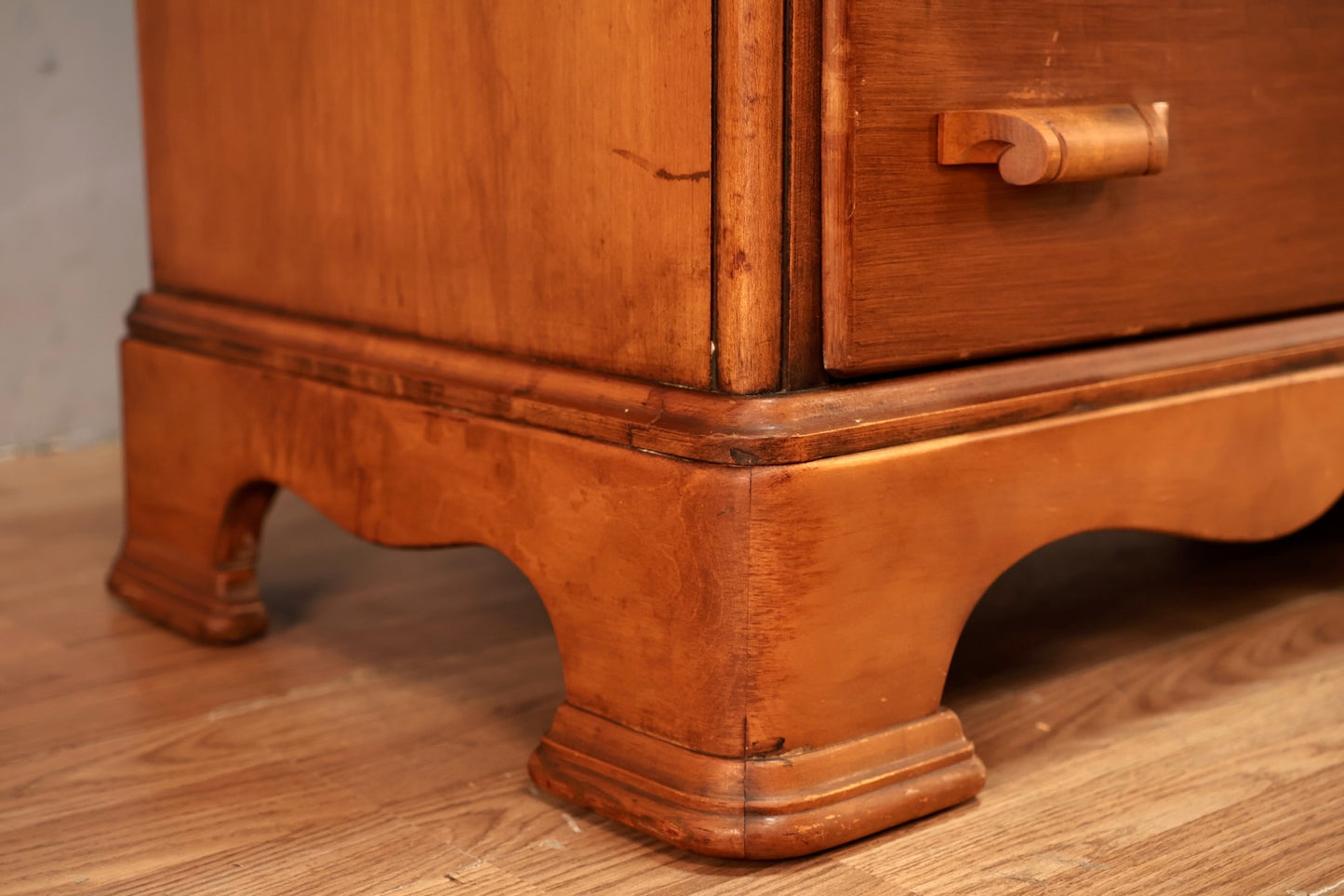 Country Maple 5-Drawer Dresser - ONLINE ONLY