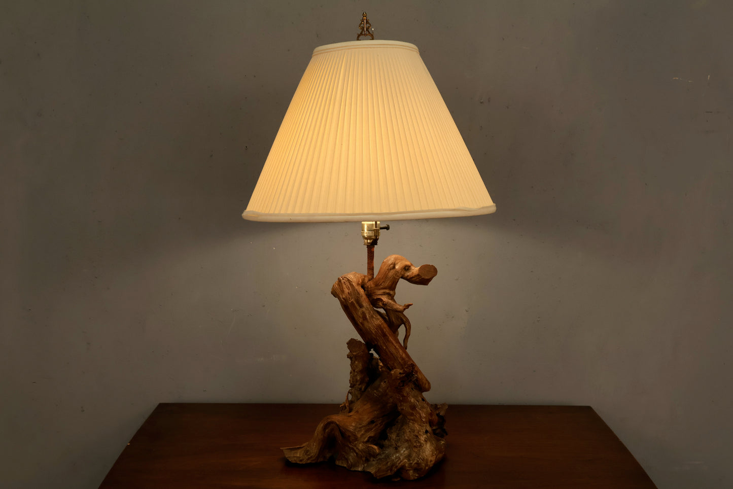 Twisted Driftwood Table Lamp