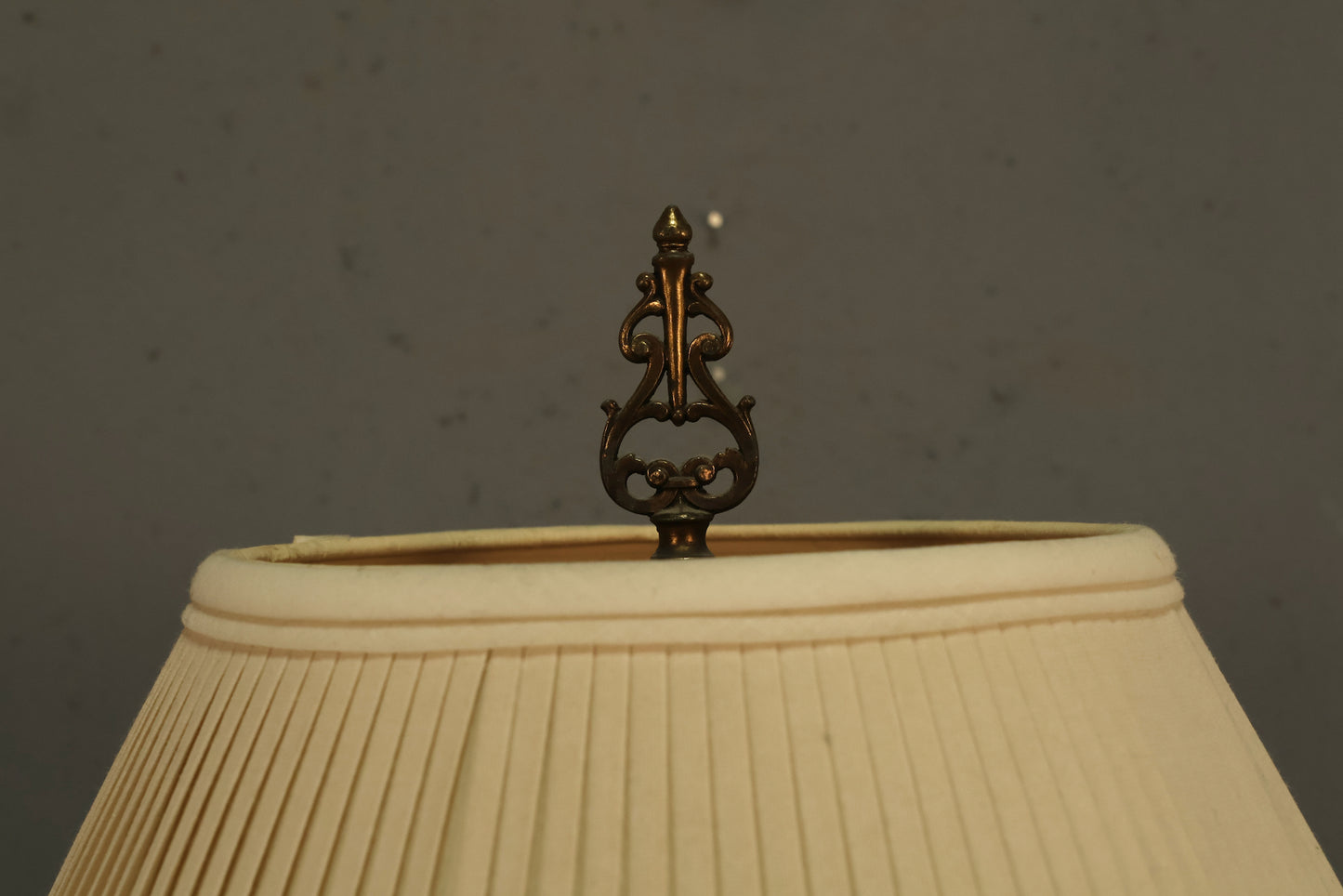 Twisted Driftwood Table Lamp