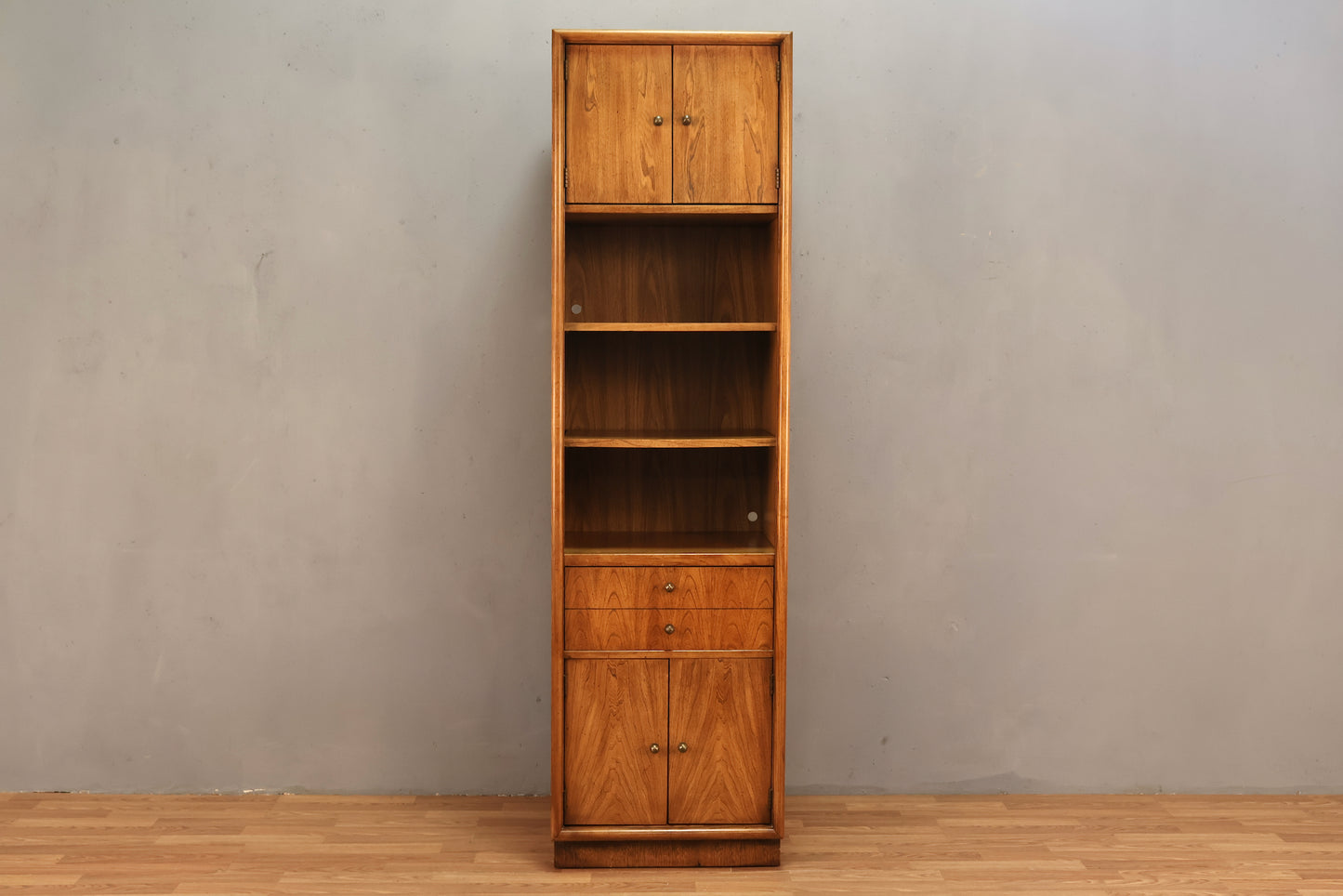 Slim Stanley Speckled 4-Door Wall Unit
