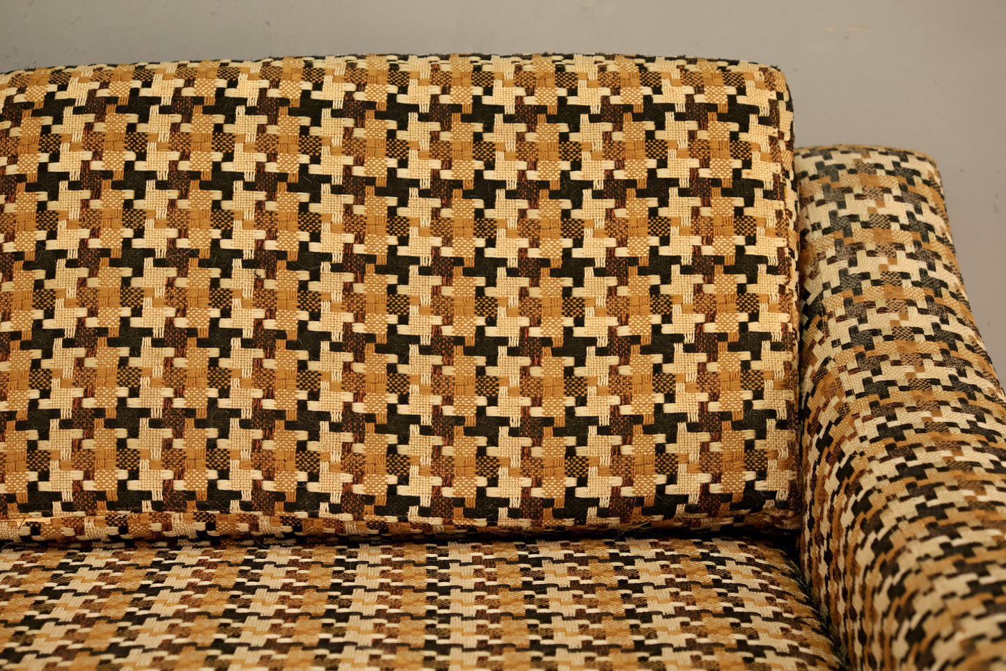 Selig Houndstooth Sofa