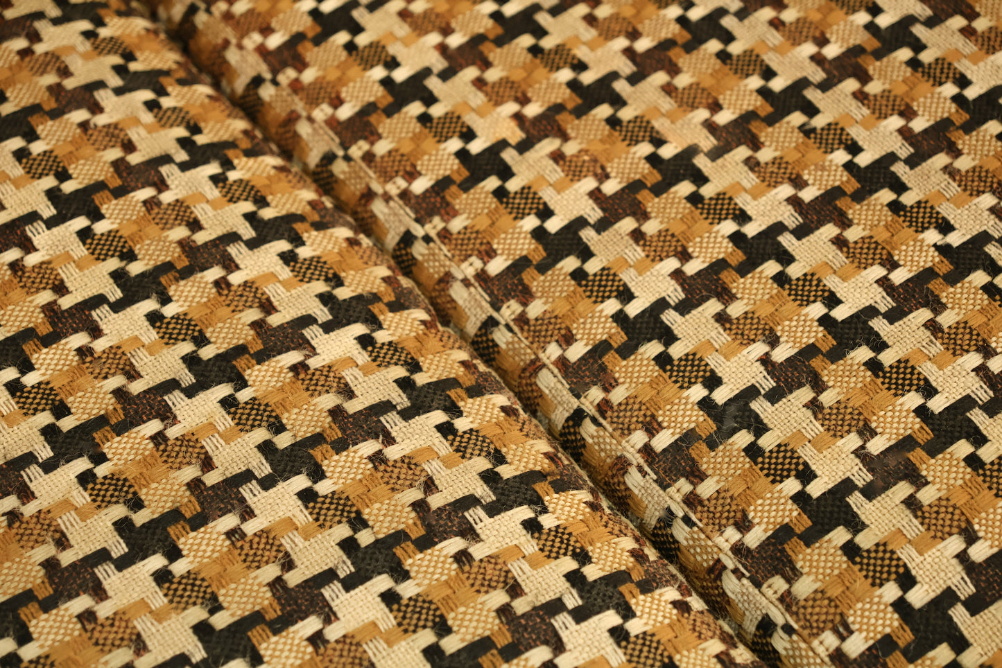 Selig Houndstooth Sofa