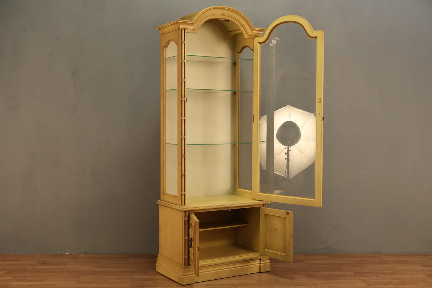 Regency Glass & Yellow Illuminated Display Case