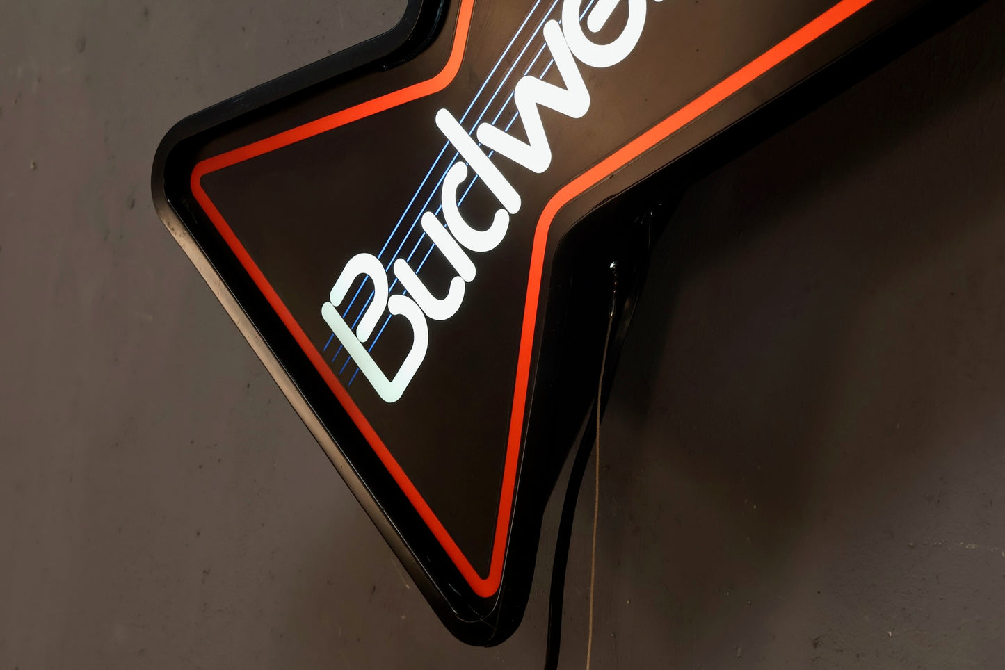 Budweiser Guitar Illuminated Sign