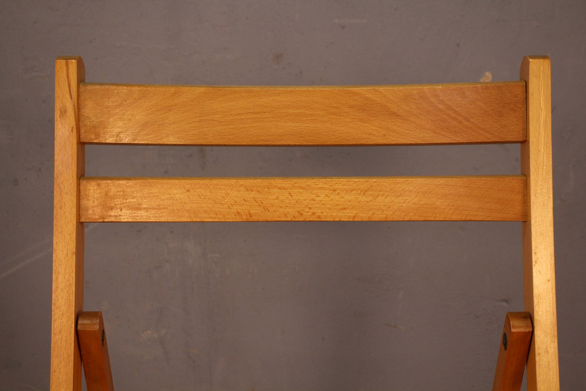 Blonde Slatted Folding Chair