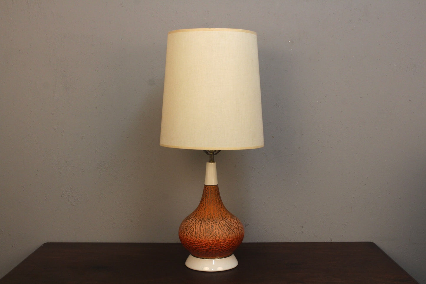 Orange & White Chalkware Table Lamp