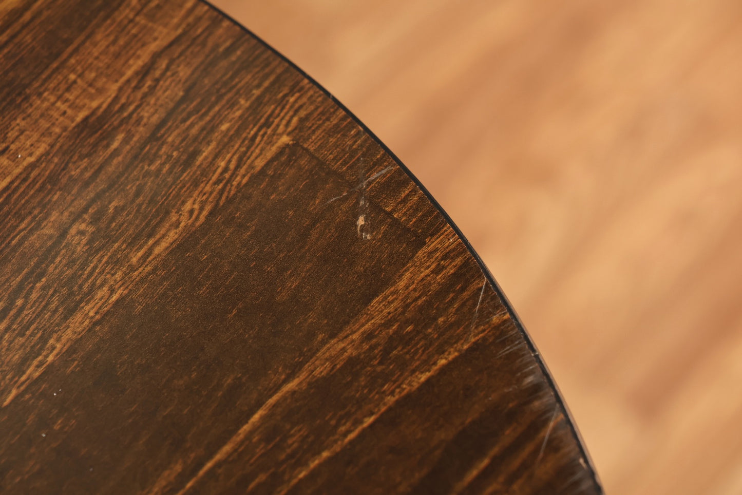 Atomic Woodgrain Laminate & Vinyl Bar