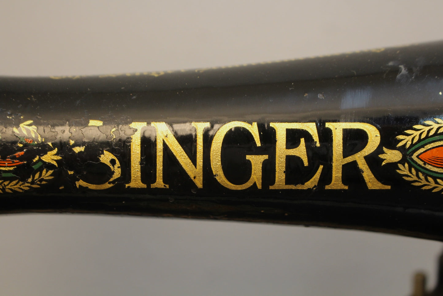 Antique Singer Sewing Machine with Case