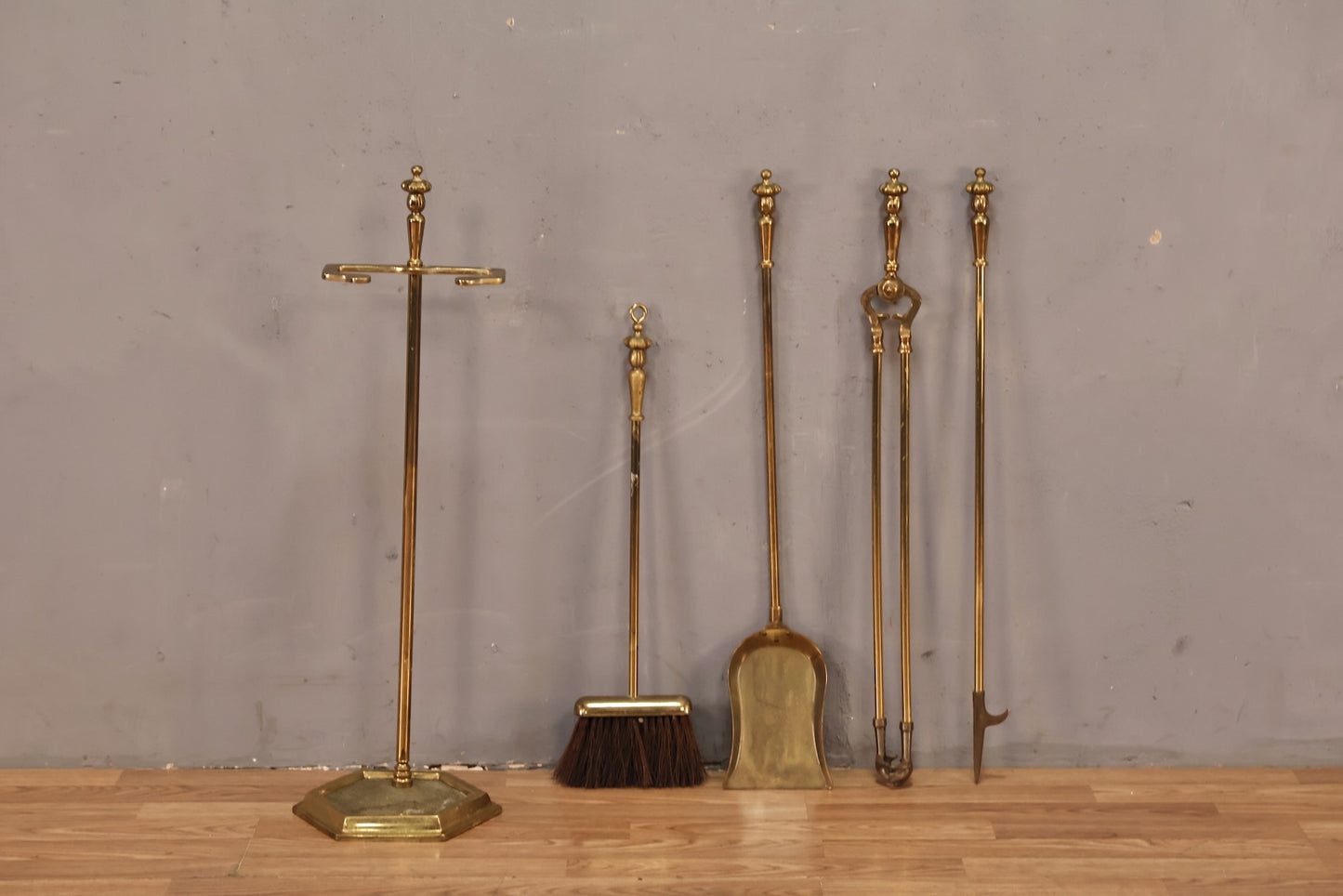 Classic Brass 4-Piece Fireplace Set