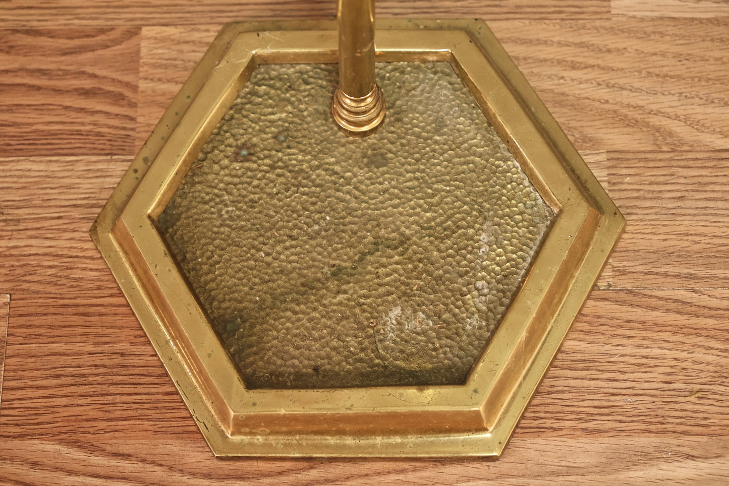 Classic Brass 4-Piece Fireplace Set